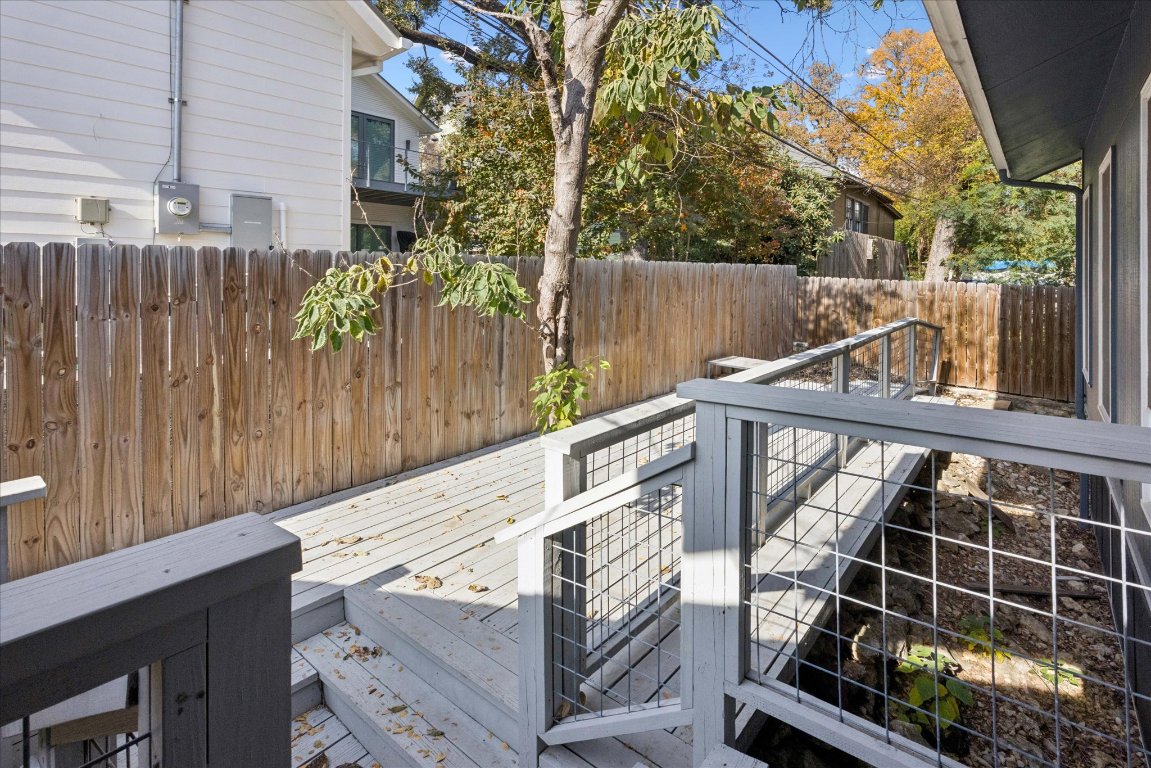 604 Pressler Street Austin, TX 78703 - Photo 22 of 40 View of wooden terrace