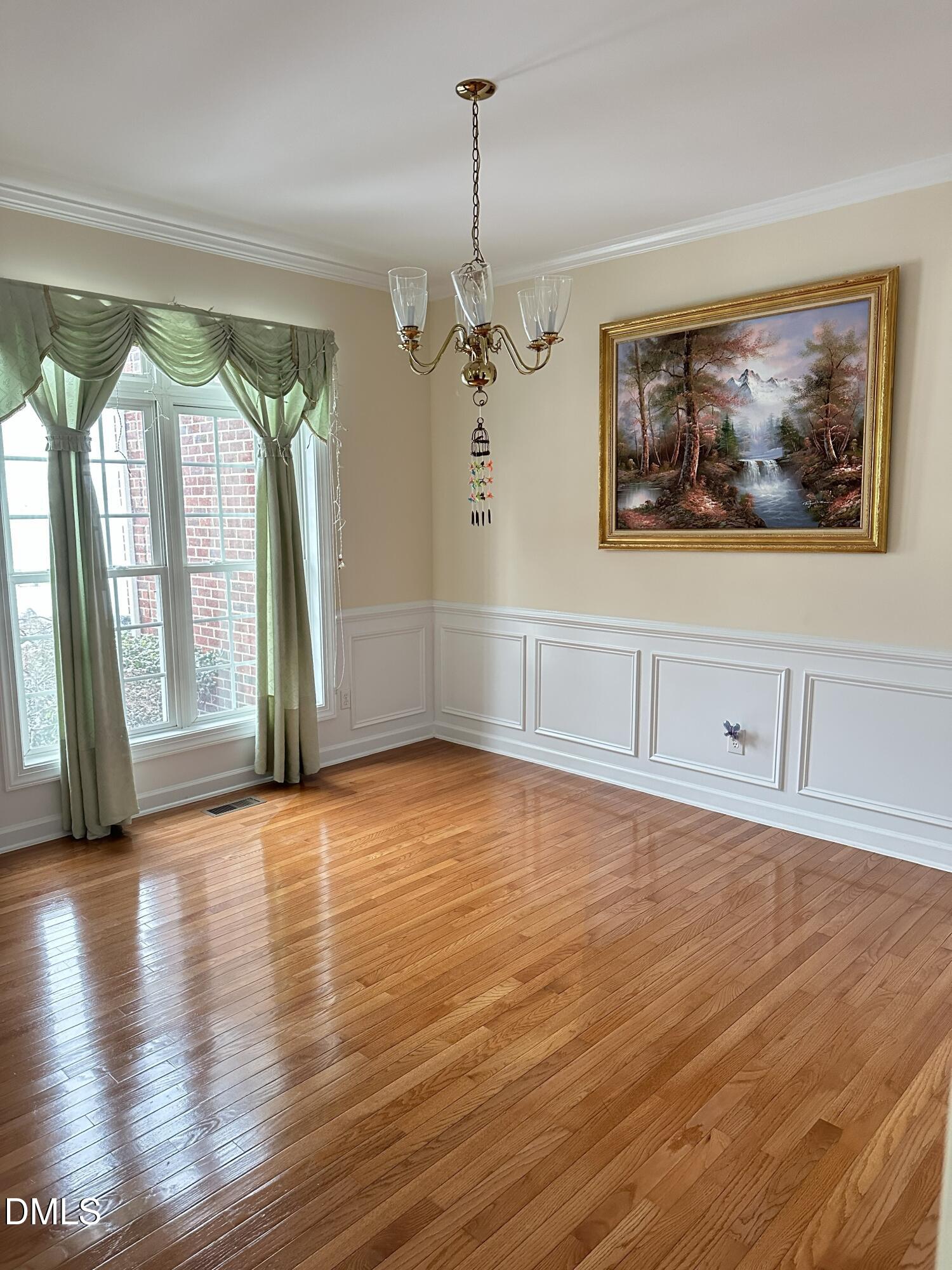 303 Rowe Road Chapel Hill, NC 27516 - Photo 10 of 21 Dinningrm11