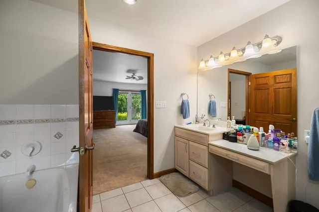 $550,000 | 211 Bluff Avenue, Eastlake, MI 49626