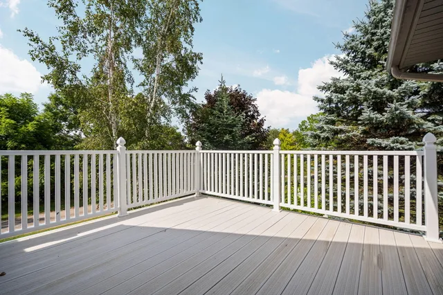 $550,000 | 211 Bluff Avenue, Eastlake, MI 49626