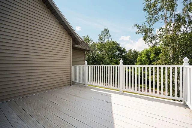 $550,000 | 211 Bluff Avenue, Eastlake, MI 49626