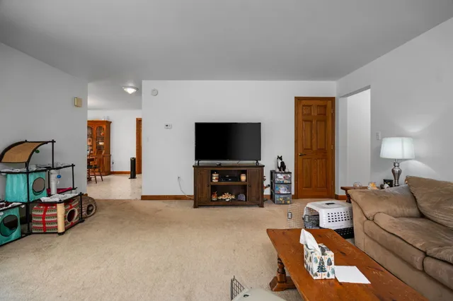 $550,000 | 211 Bluff Avenue, Eastlake, MI 49626