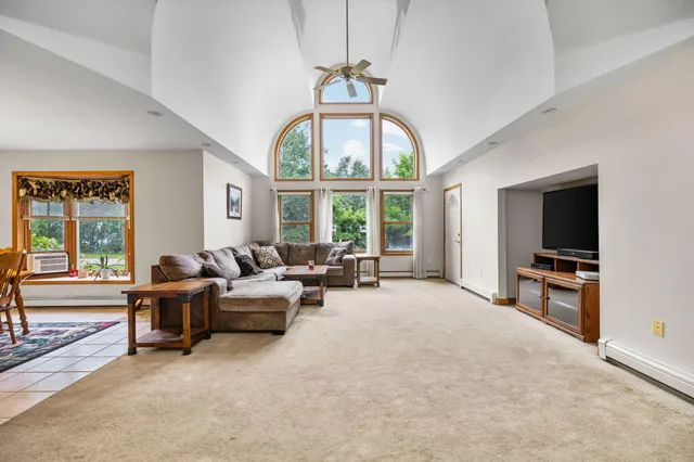 $550,000 | 211 Bluff Avenue, Eastlake, MI 49626