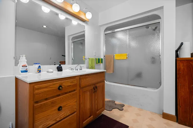 $550,000 | 211 Bluff Avenue, Eastlake, MI 49626