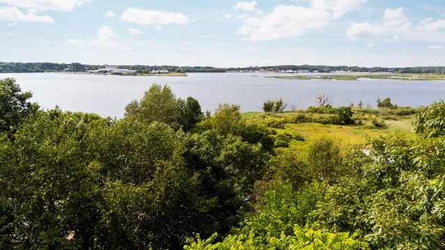 $550,000 | 211 Bluff Avenue, Eastlake, MI 49626