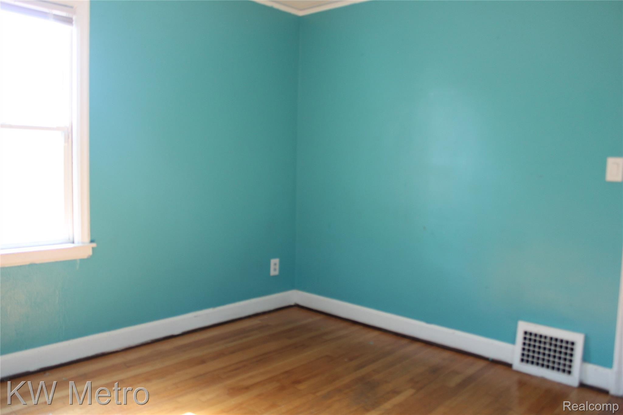 16595 Sunderland Road Detroit, MI 48219 - Photo 16 of 19 Bedroom 3