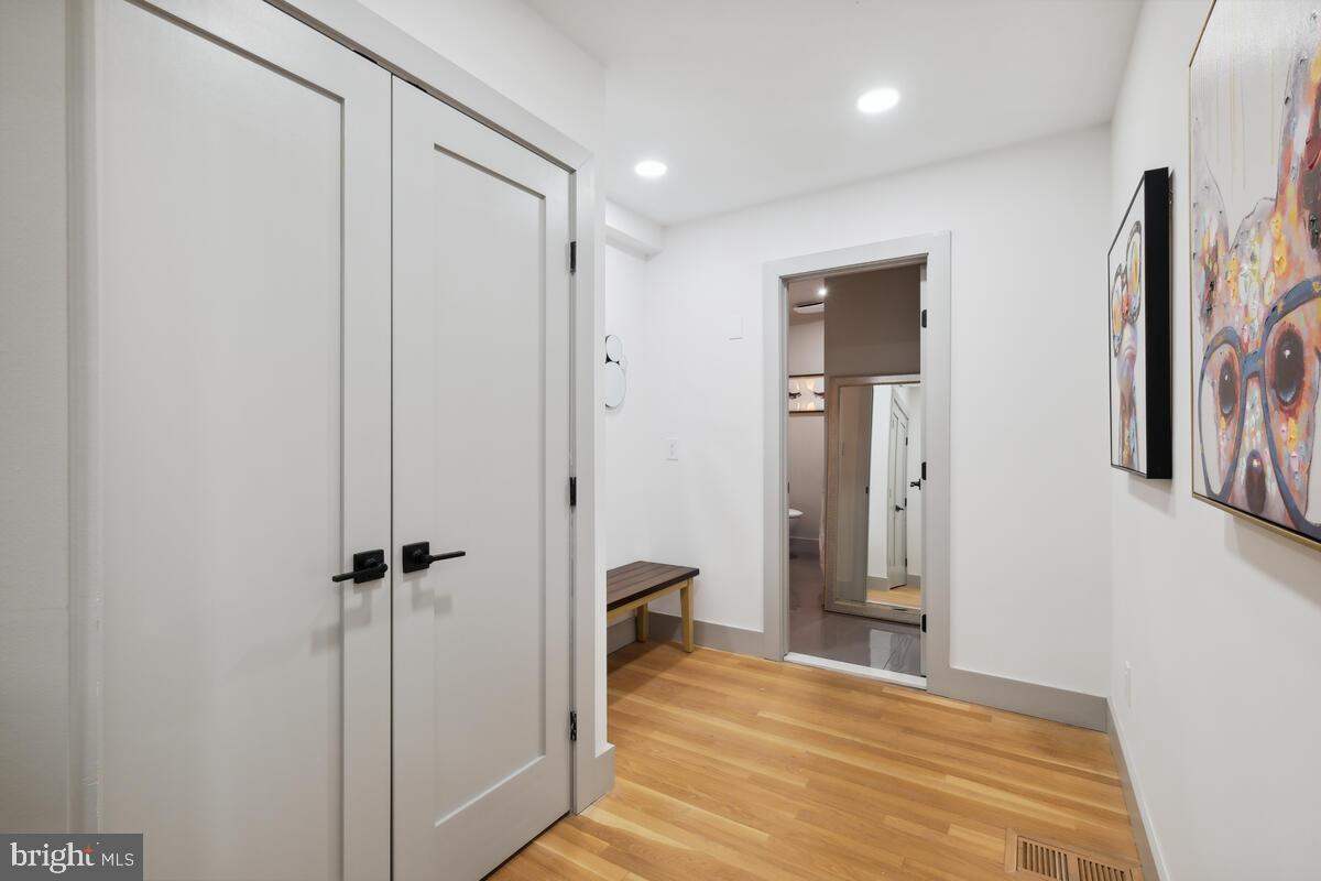 11900 Viewcrest Terrace Silver Spring, MD 20902 - Photo 62 of 69 LOWER LEVEL - LOCKER ROOM