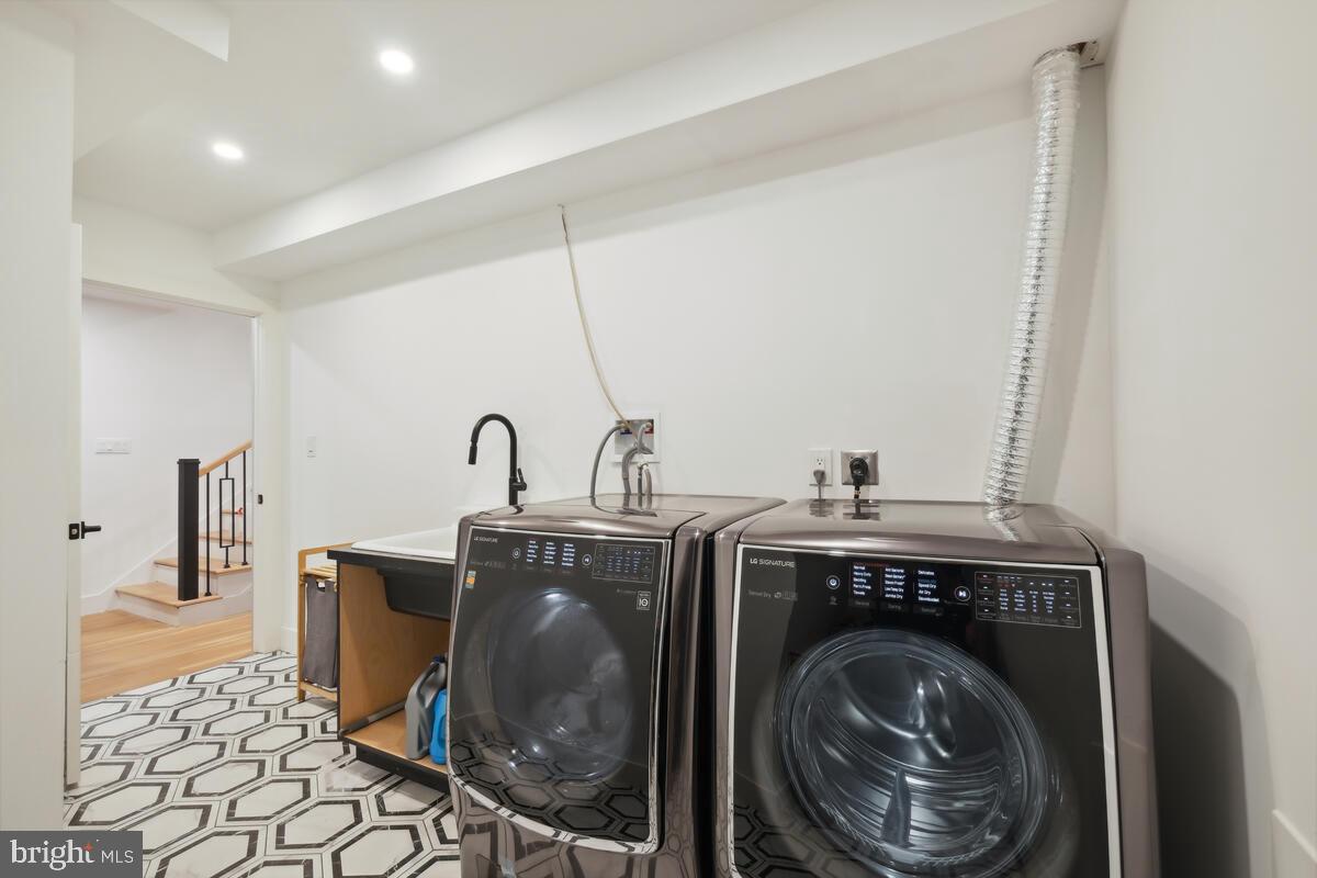 11900 Viewcrest Terrace Silver Spring, MD 20902 - Photo 65 of 69 LOWER LEVEL - LAUNDRY