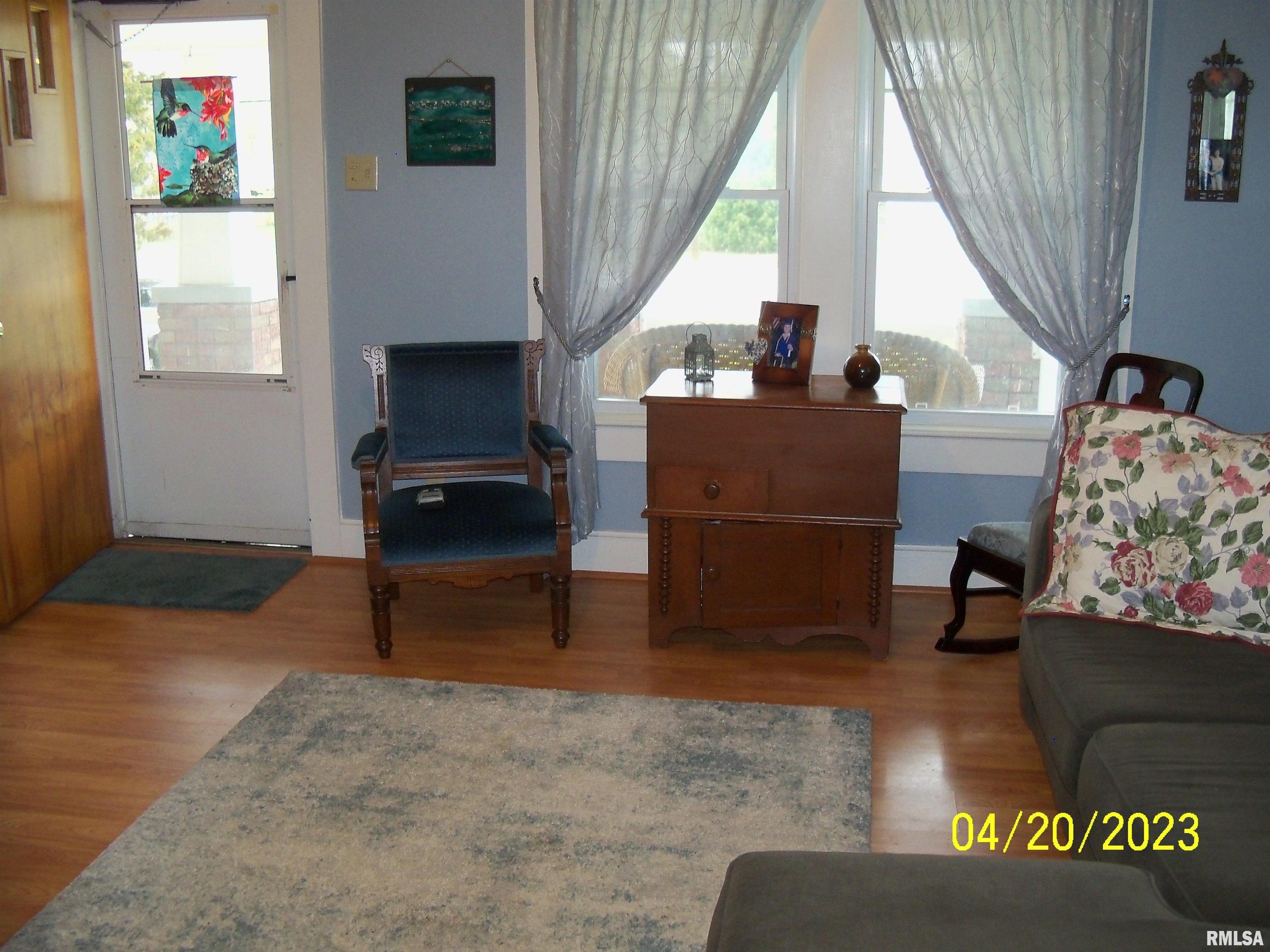 1727 Mound Road Jacksonville, IL 62650 - Photo 4 of 18 Gallery Image 4