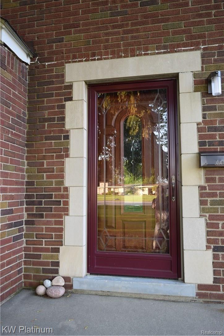 18620 Goddard Road Allen Park, MI 48101 - Photo 18 of 46 DSC_0006.JPG