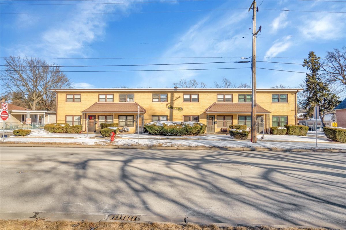 18333 Wentworth Avenue, Unit 7 Lansing, IL 60438 - Photo 5 of 32