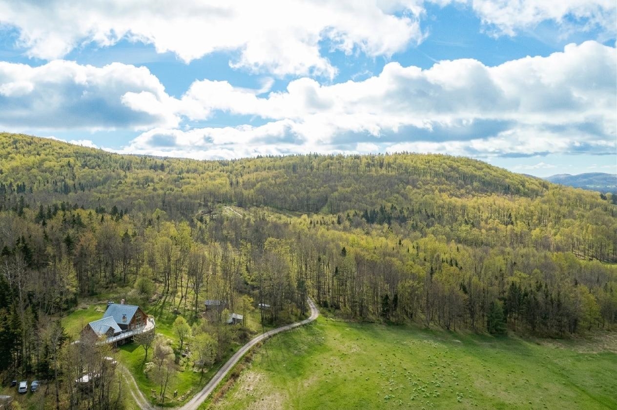 433 Young Farm Road Peacham, VT 05873 - Photo 4 of 59