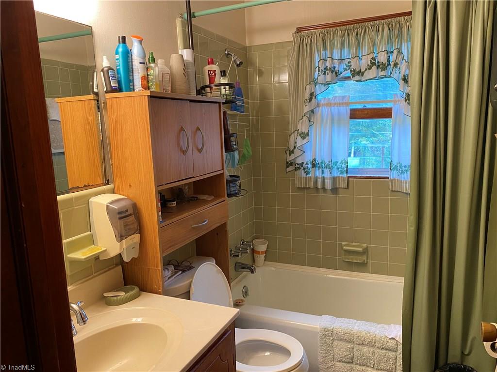 4811 Hampton Road Clemmons, NC 27012 - Photo 5 of 10