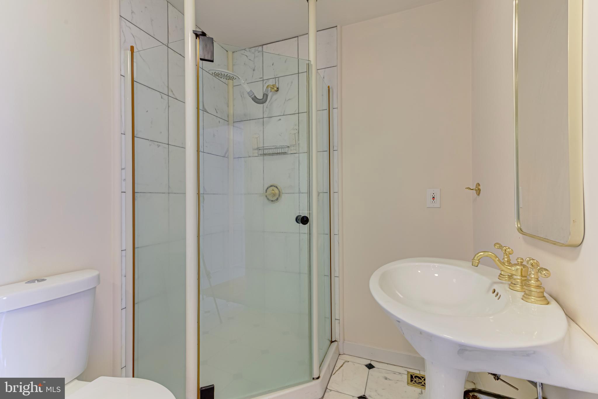 1825 South Broad Street, Unit 2 Philadelphia, PA 19148 - Photo 19 of 31