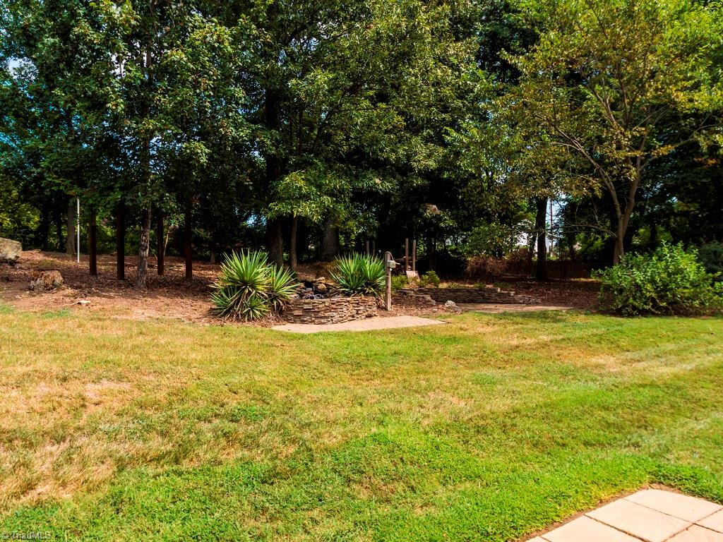 3301 Quail Run Drive High Point, NC 27265 - Photo 23 of 27 Gallery Image 23