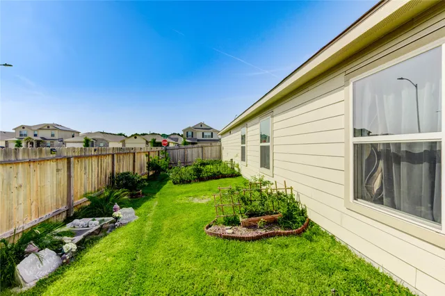 $323,000 | 4338 Tulip Oak Drive, Houston, TX 77068