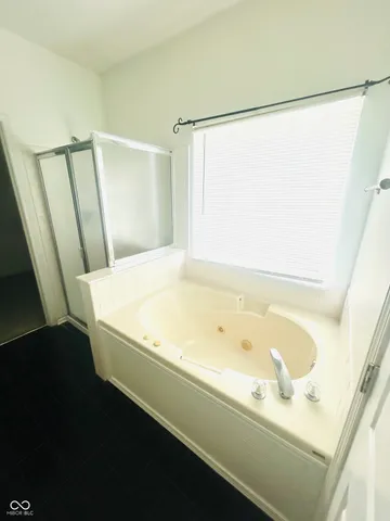 $323,500 | 10132 Lauren Pass, Fishers, IN 46037