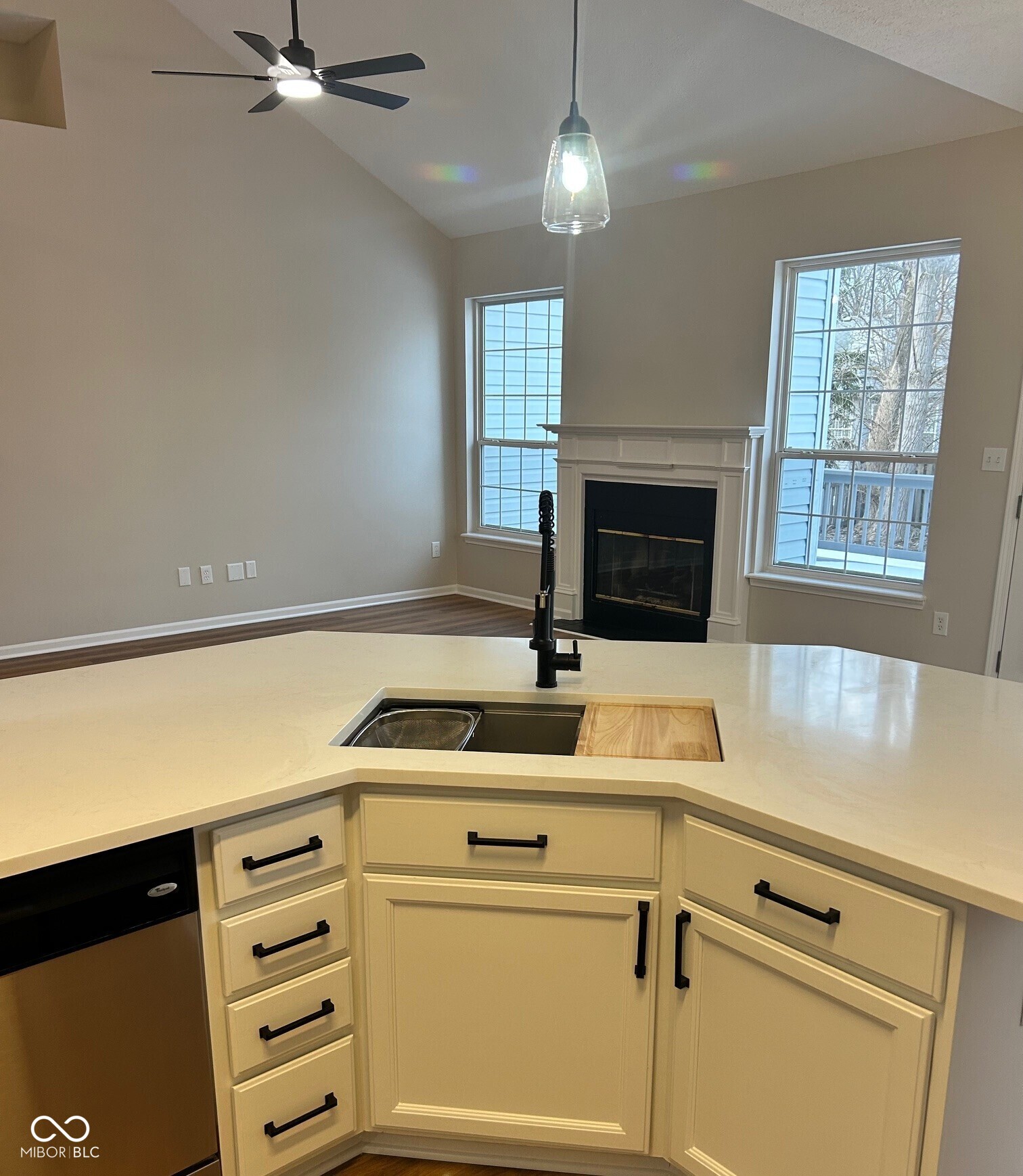 10132 Lauren Pass Fishers, IN 46037 - Photo 4 of 32