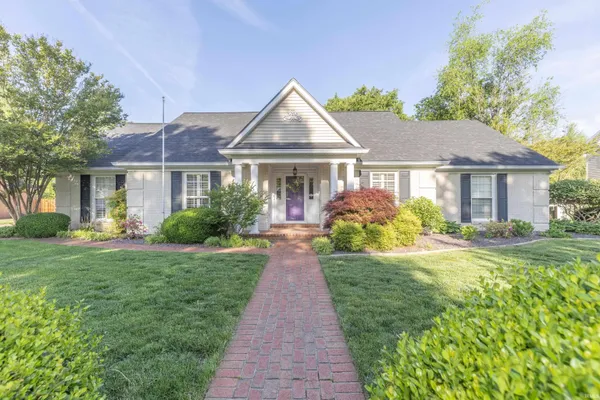 $549,000 | 461 East Meade Drive, Evansville, IN 47715