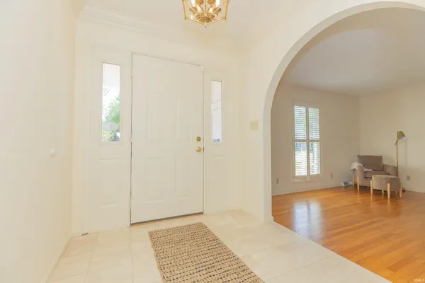 $549,000 | 461 East Meade Drive, Evansville, IN 47715