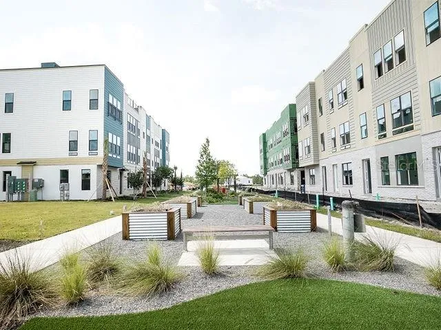 $3,075 | 2062 Packing District Way, Orlando, FL 32804