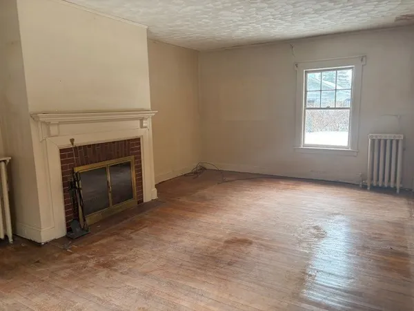$265,000 | 41 Dartmouth Street, Holyoke, MA 01040