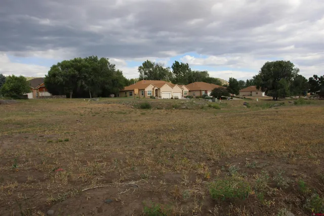 a view of an outdoor space and lakeside