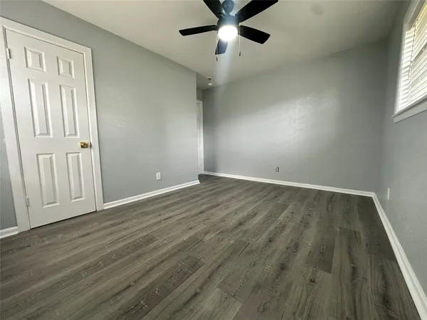 $2,000 | 502 Ave F, South Houston, TX 77587