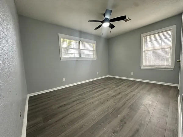 $2,000 | 502 Ave F, South Houston, TX 77587