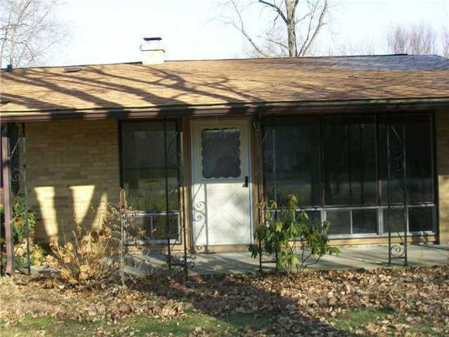7718 Lewis Road Indianapolis, IN 46256 - Photo 3 of 8 Gallery Image 3
