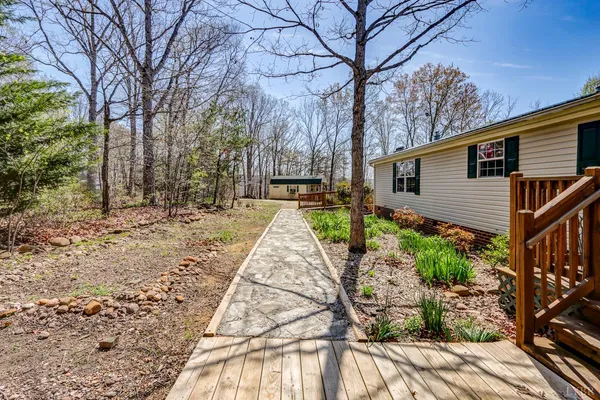 $369,900 | 384 McNeish Lane, Gladstone, VA 24553