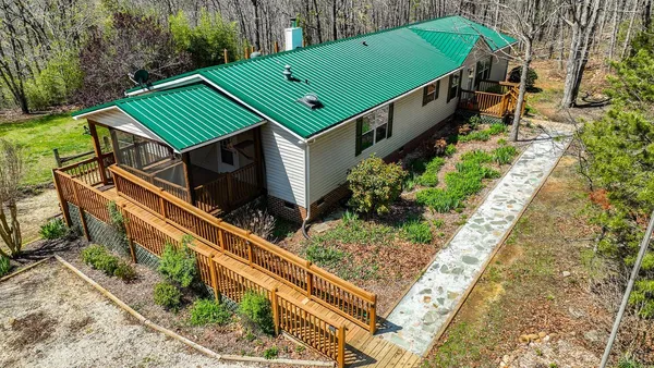 $369,900 | 384 McNeish Lane, Gladstone, VA 24553