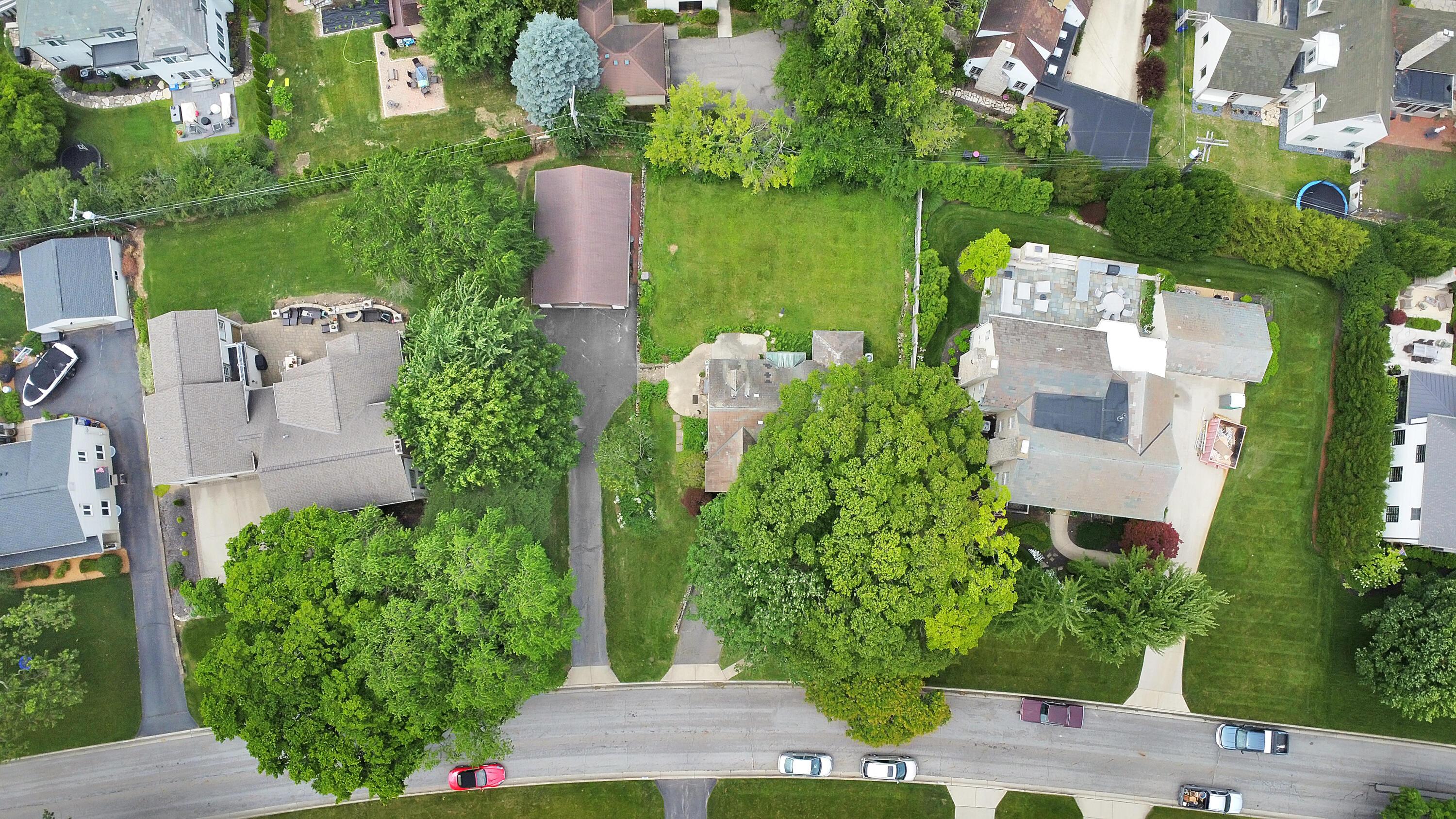 2050 Upper Chelsea Road Columbus, OH 43221 - Photo 57 of 62