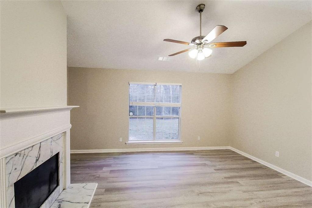 35 Nicole Court Covington, GA 30016 - Photo 4 of 15