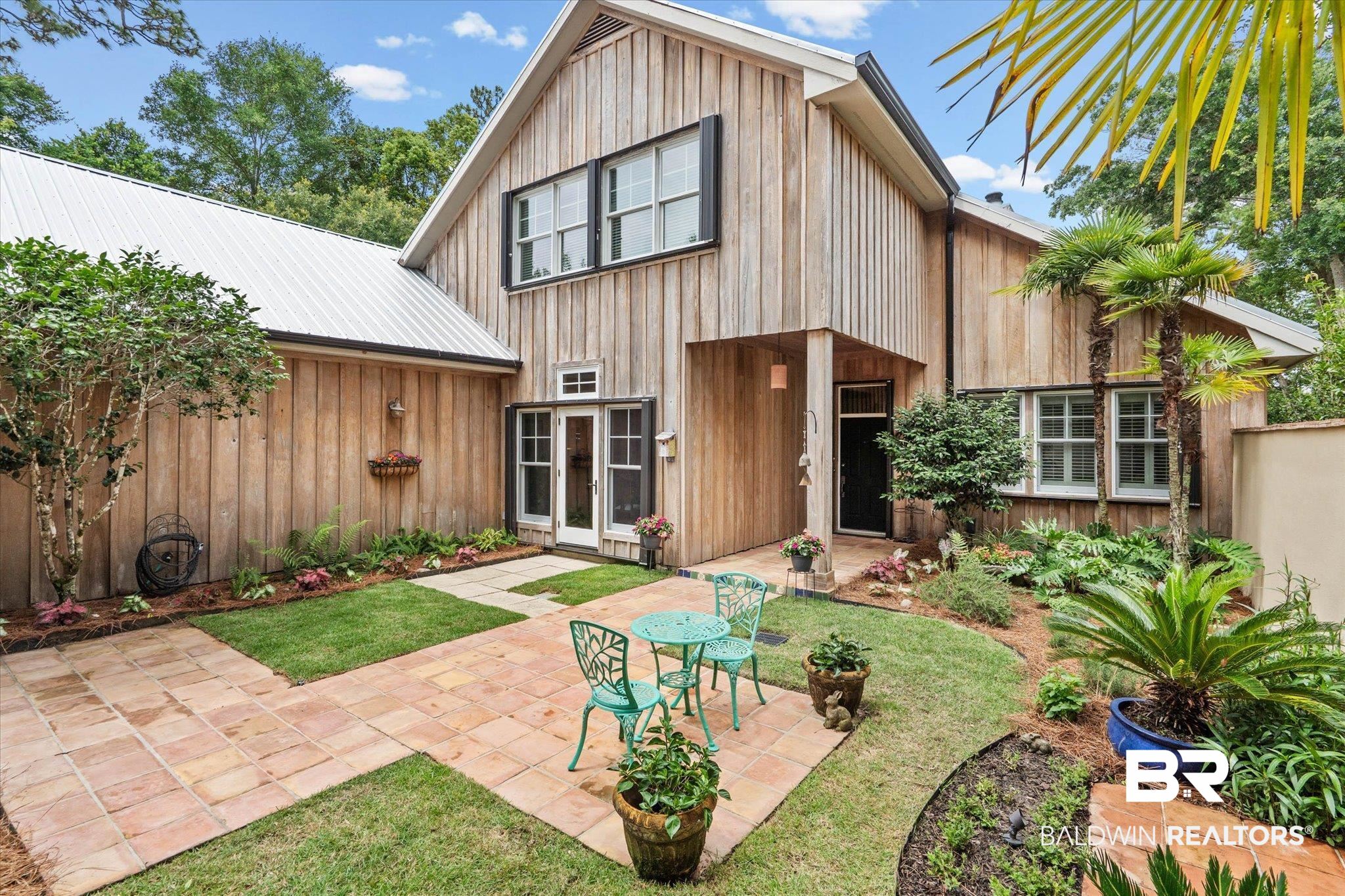 8841 Escambia Avenue Elberta, AL 36530 - Photo 4 of 66 Garden Entry featuring enclosed garden area.