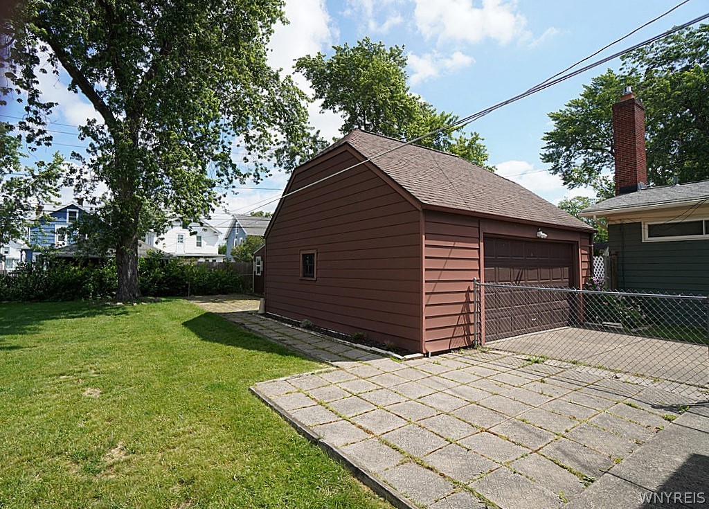 40 Kenton Road Tonawanda, NY 14217 - Photo 13 of 35