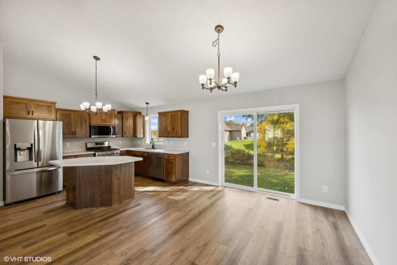 8165 Natures Edge Road Clear Lake, MN 55319 - Photo 9 of 28