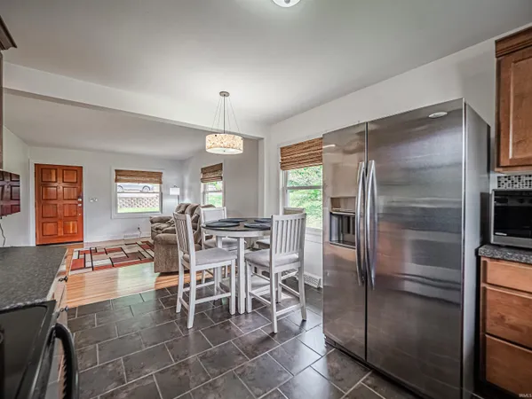 $289,000 | 5206 Bridgeview Drive, Evansville, IN 47712