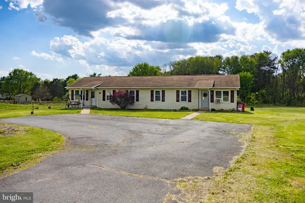 $355,000 | 7722 Sharpsburg Pike, Boonsboro, MD 21713