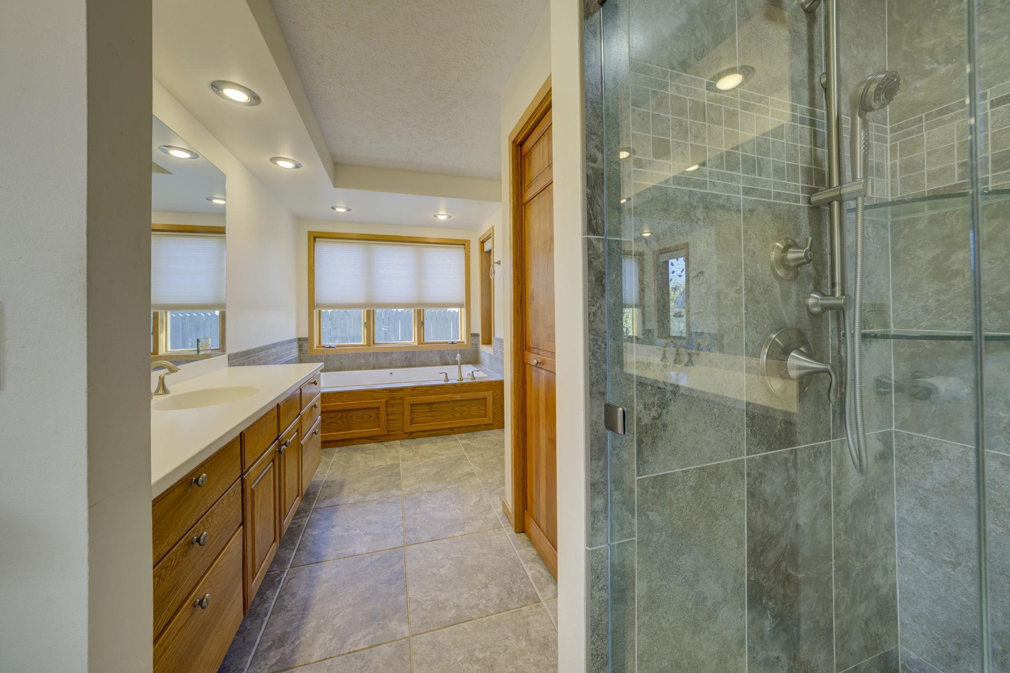 12535 Bluff Road Traverse City, MI 49686 - Photo 32 of 59 Gallery Image 32