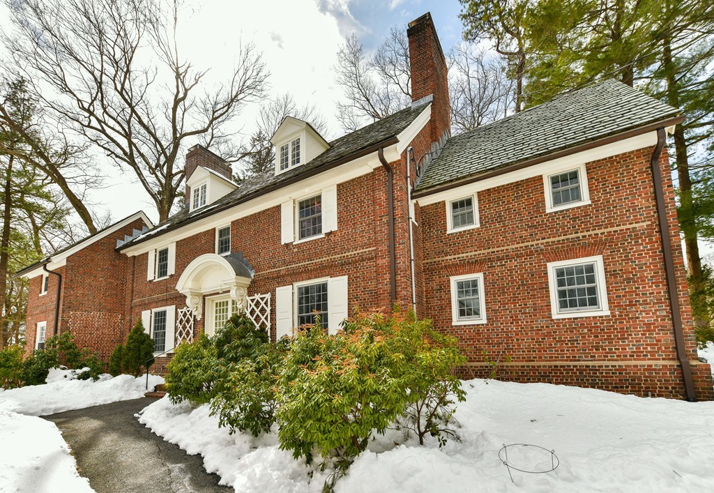 86 Waban Avenue Newton, MA 02468 - Photo 1 of 29
