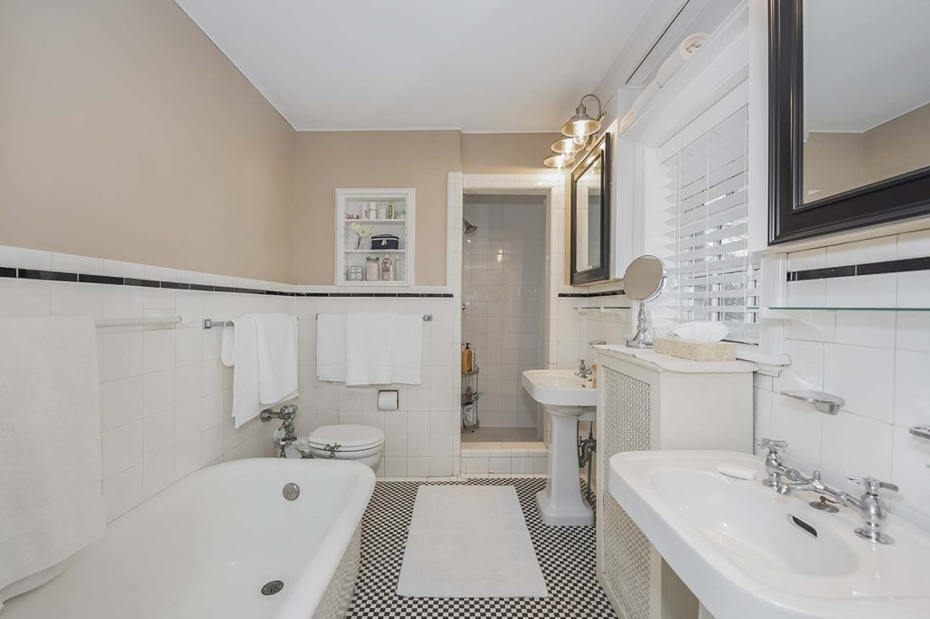 86 Waban Avenue Newton, MA 02468 - Photo 17 of 29