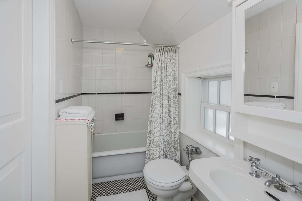 86 Waban Avenue Newton, MA 02468 - Photo 19 of 29