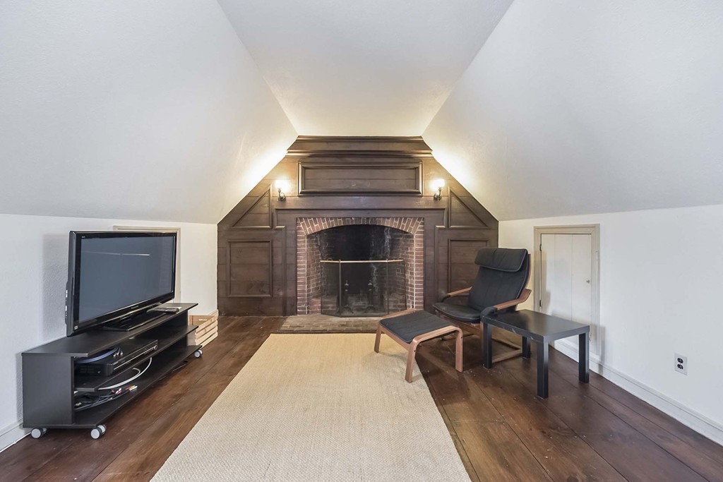 86 Waban Avenue Newton, MA 02468 - Photo 24 of 29