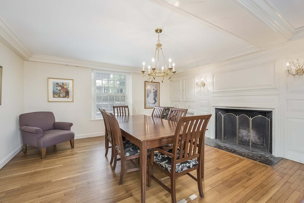 86 Waban Avenue Newton, MA 02468 - Photo 6 of 29