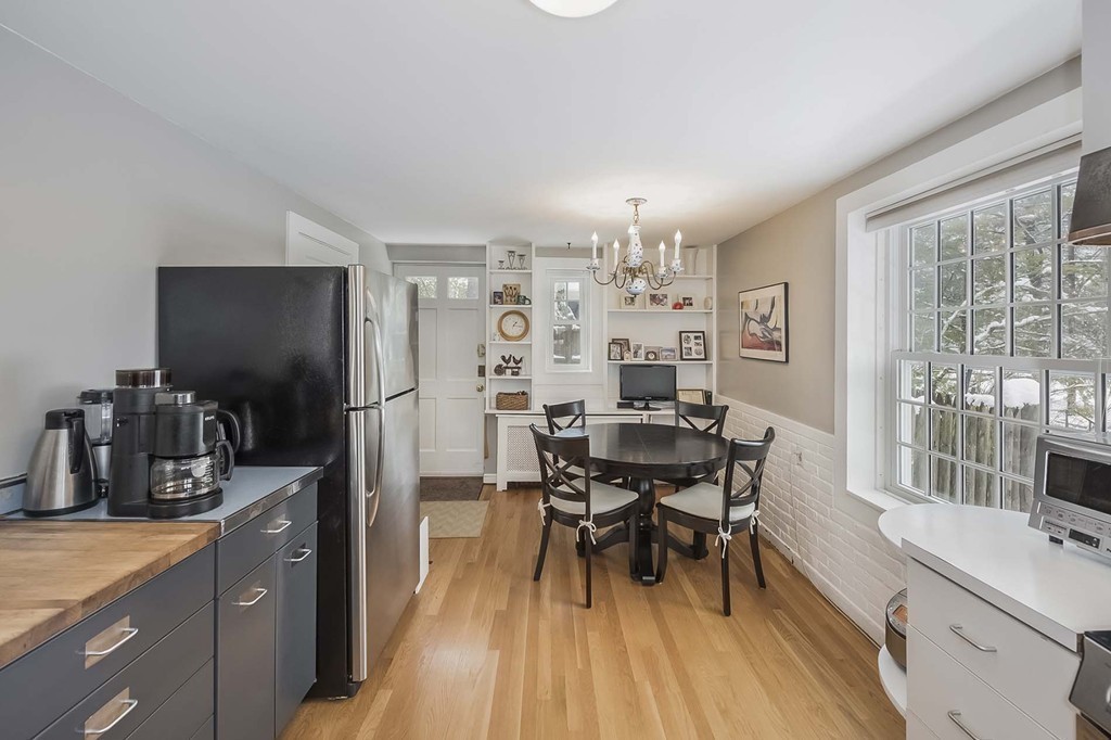 86 Waban Avenue Newton, MA 02468 - Photo 10 of 29