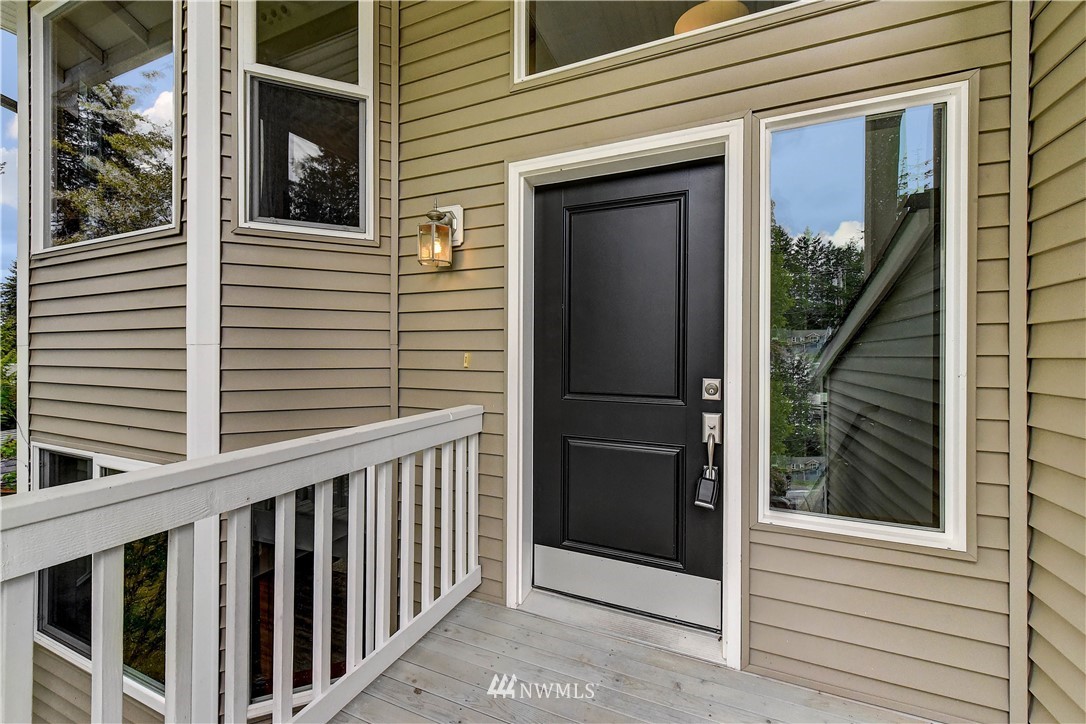 6605 Cady Road Everett, WA 98203 - Photo 3 of 26 a view of a porch of a house