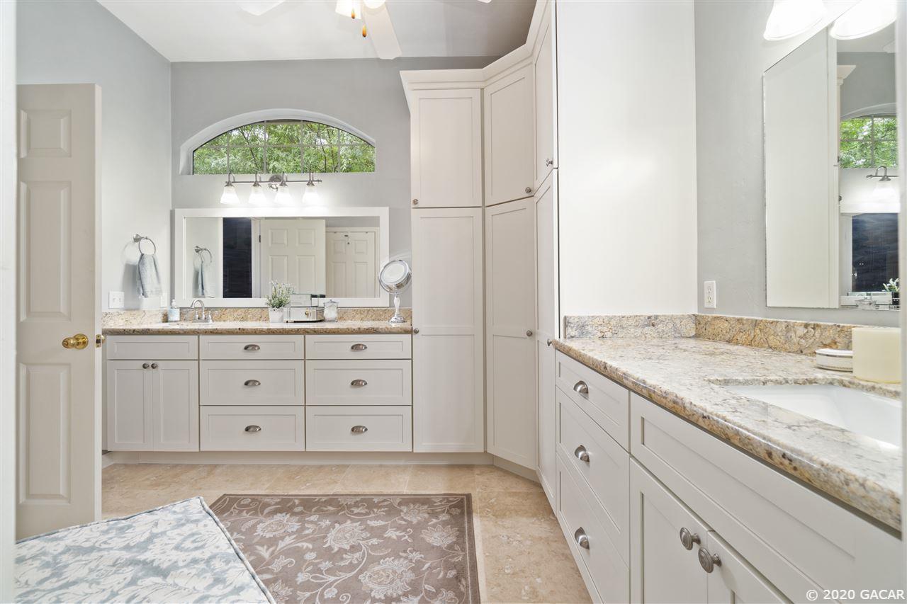 9832 Southwest 31 Road Gainesville, FL 32608 - Photo 9 of 30 Gallery Image 9