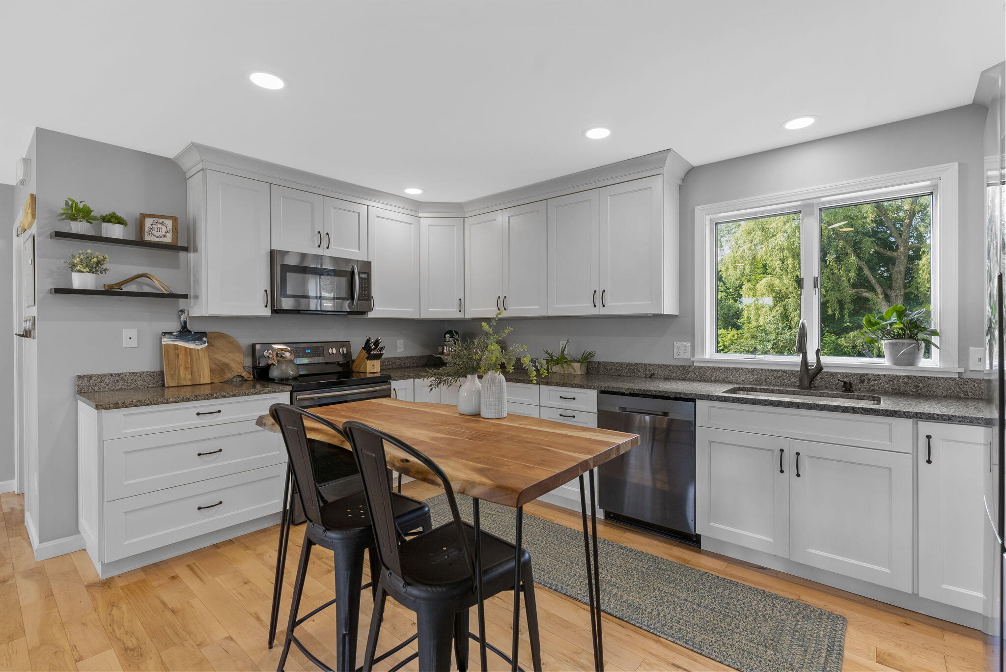 157 Black Point Road Scarborough, ME 04074 - Photo 15 of 45 25-web-or-mls-DSC05326