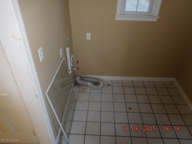 3423 Milverton Road Cleveland, OH 44120 - Photo 7 of 16